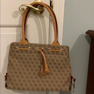 Dooney and Burke vintage logo shoulder bag